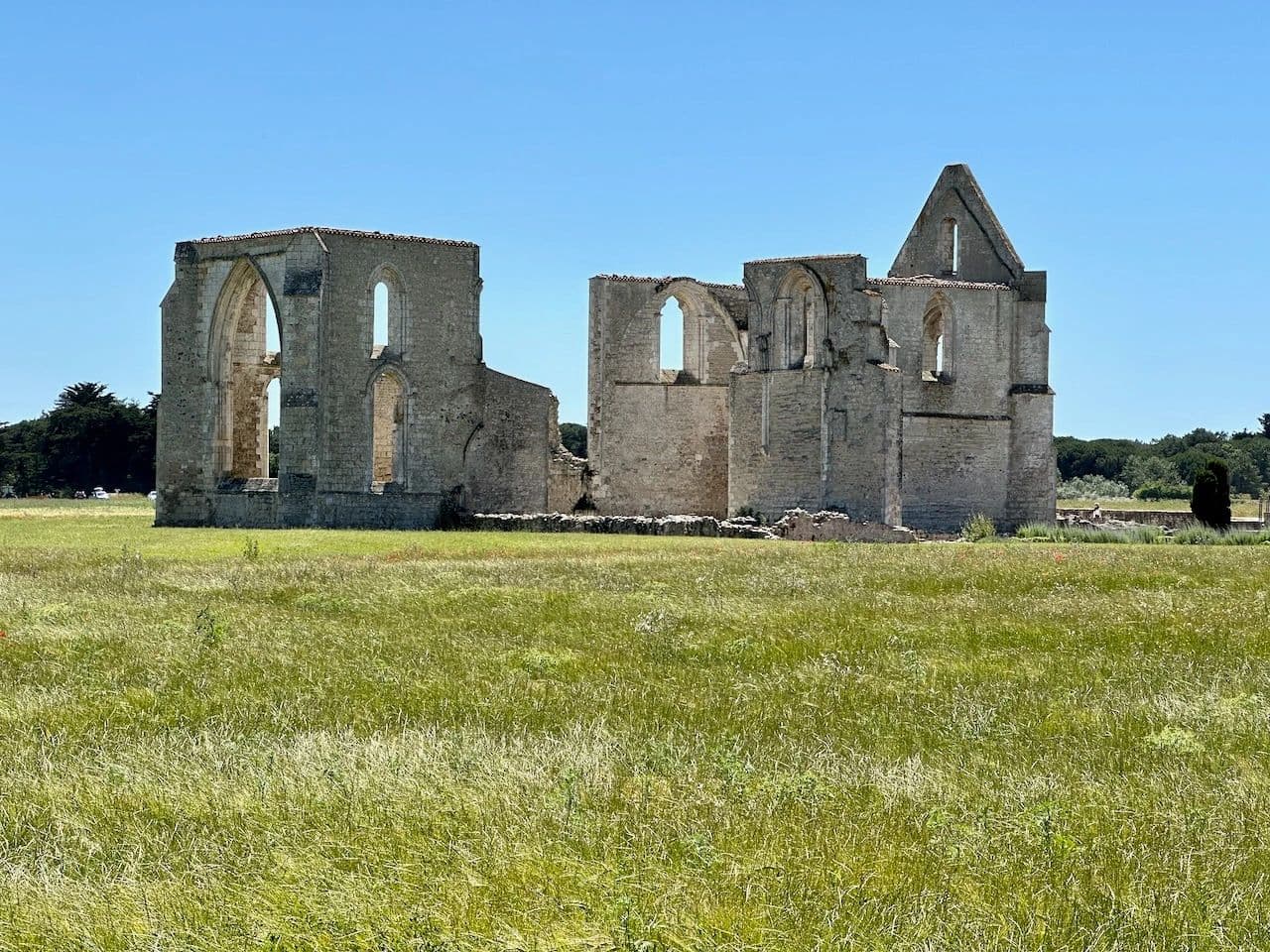 Abbaye des Châteliers, ruines médiévales cistercienne sur l'Ile de Ré