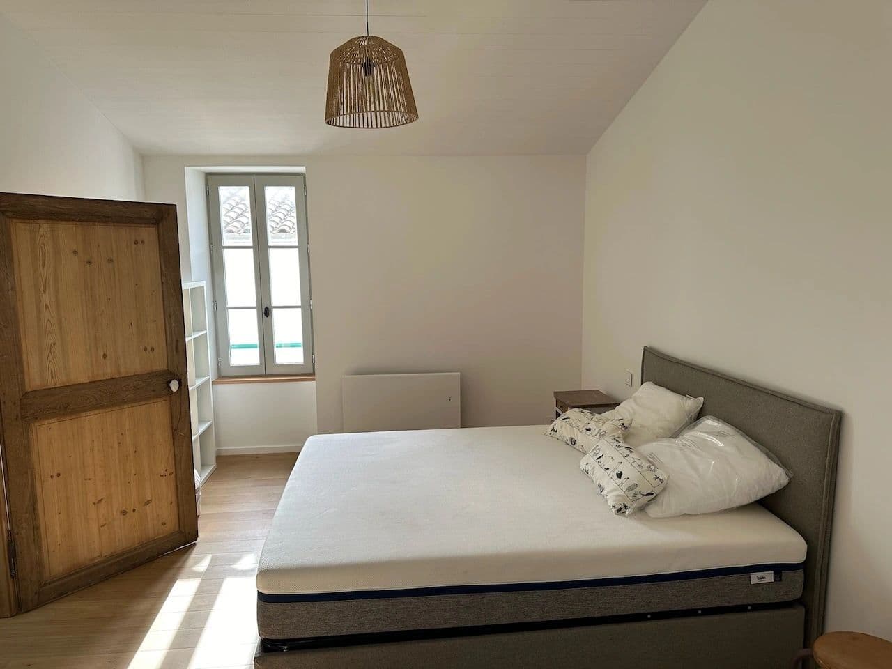 Chambre confortable au 8 Montamer, location vacances Ile de Ré